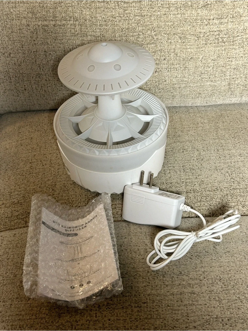 UFO Raindrop Aroma Diffuser lights up multicolor LED soothing sounds No Remote